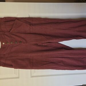 Women's Straight Leg Pants in Burgundy
